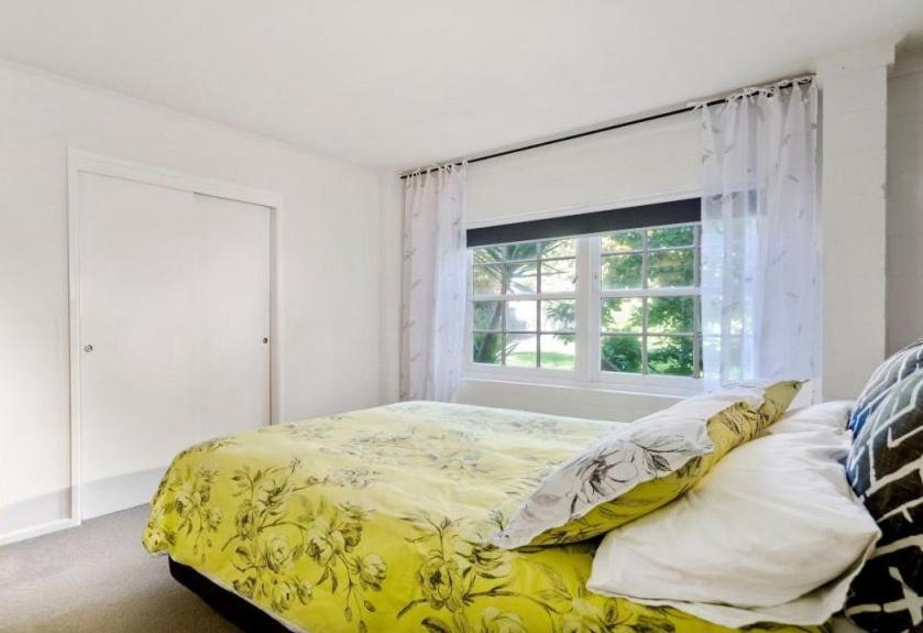 Apartment Near The Water ตาอูรังกา ภายนอก รูปภาพ